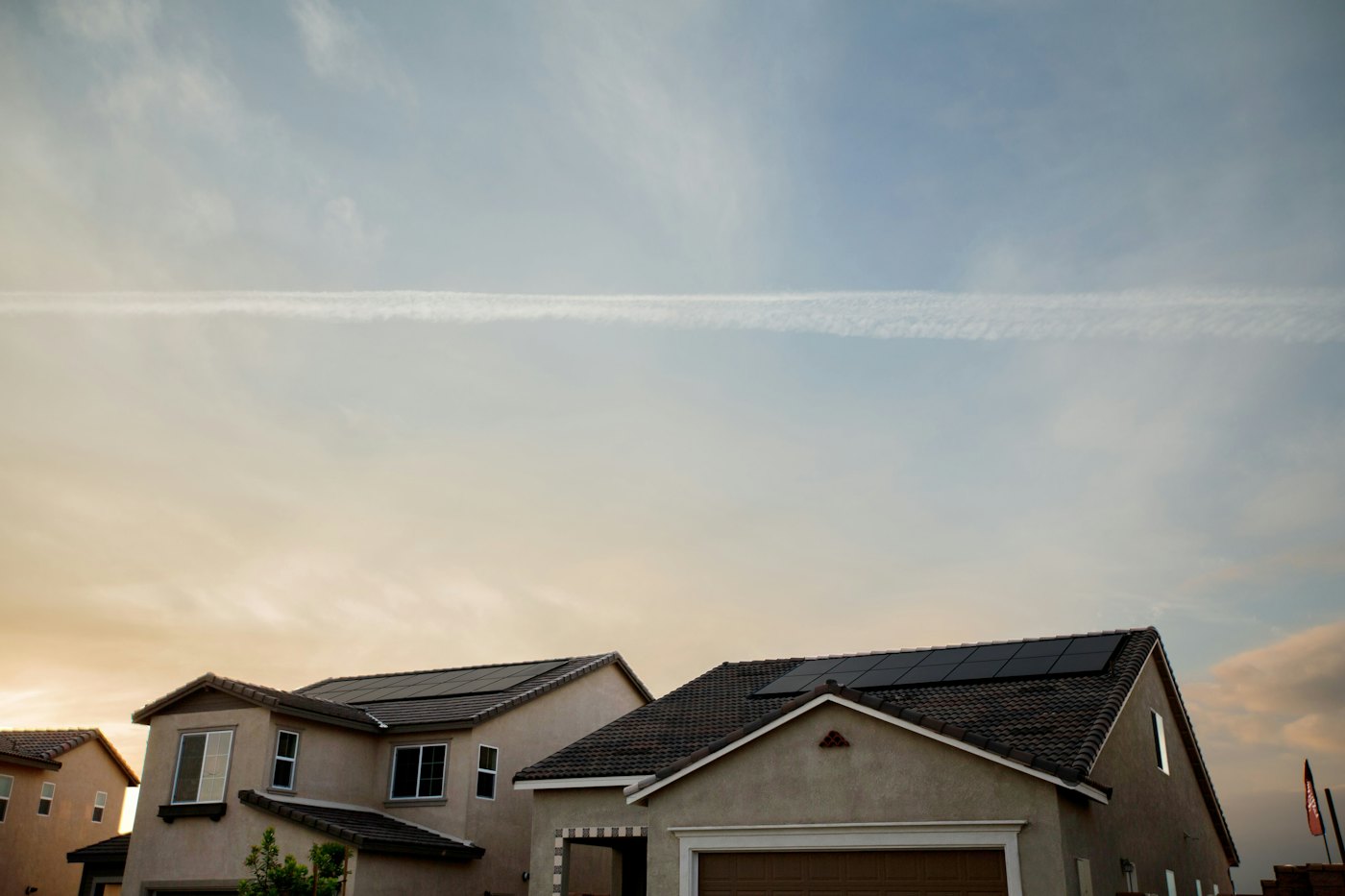 Neighborhood homes with rooftop solar